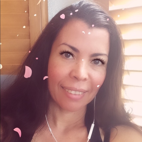 Meet your Posher, Elba - Picture 1 of 1